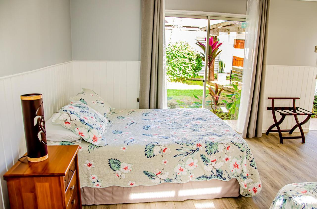 Inaki Uhi Hotel Hanga Roa Extérieur photo