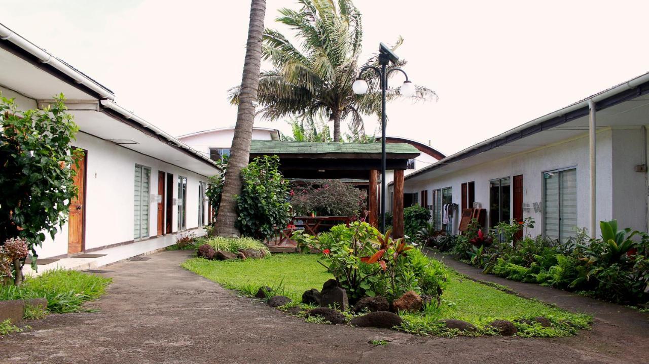 Inaki Uhi Hotel Hanga Roa Extérieur photo
