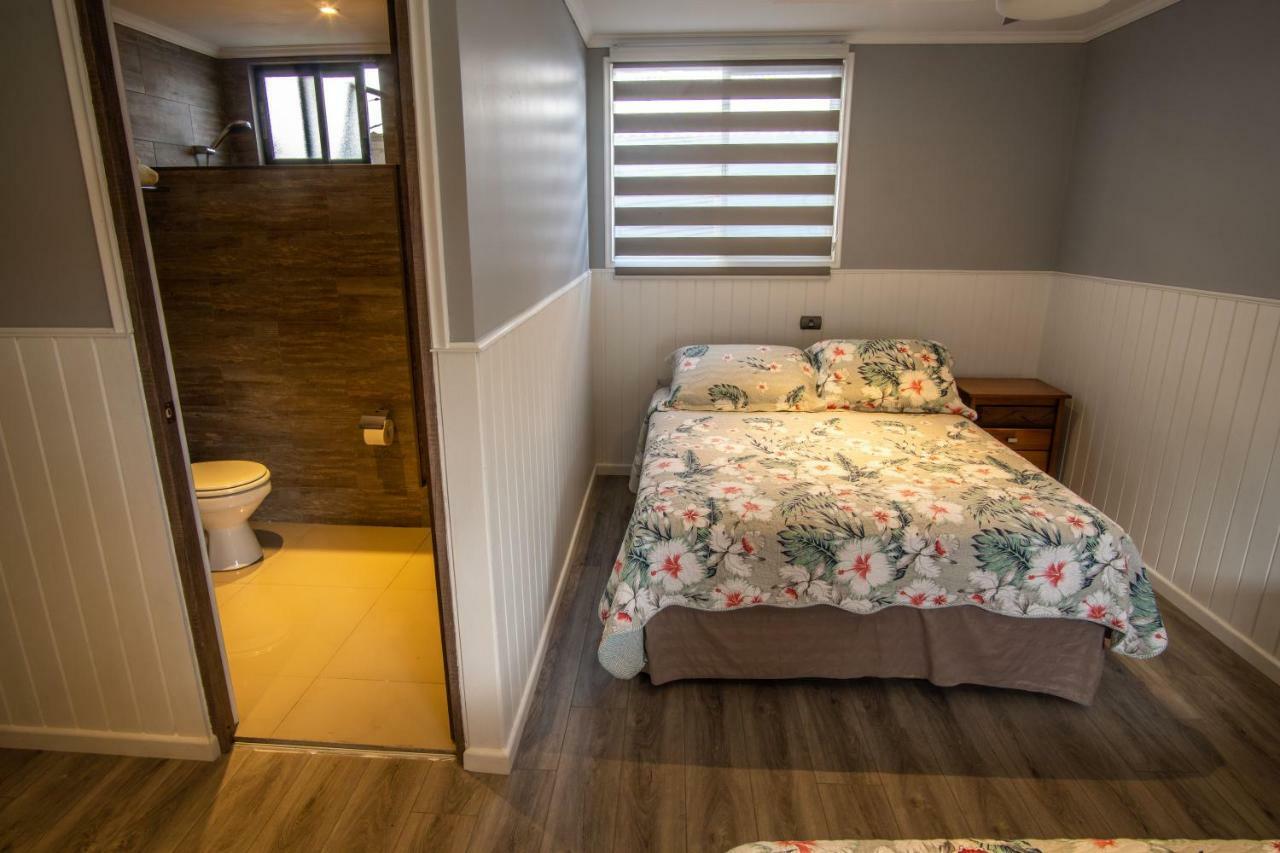 Inaki Uhi Hotel Hanga Roa Extérieur photo